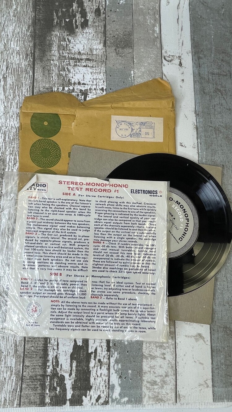 Electronics World Stereo-Monophonic Test Record #1 7 inch Vinyl Record Vintage
